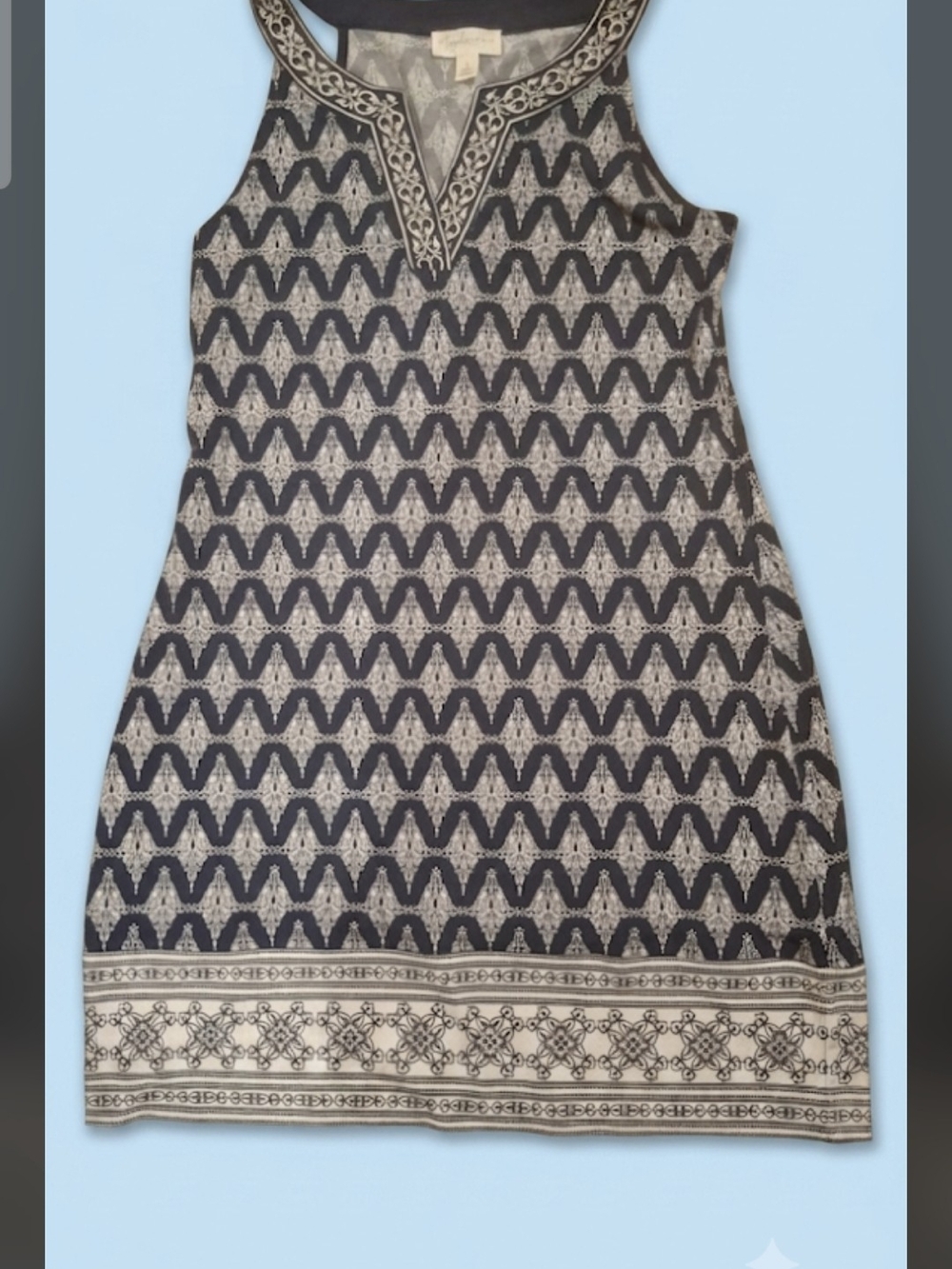 Sleeveless Navy and Cream Patterned V-Neck Dress